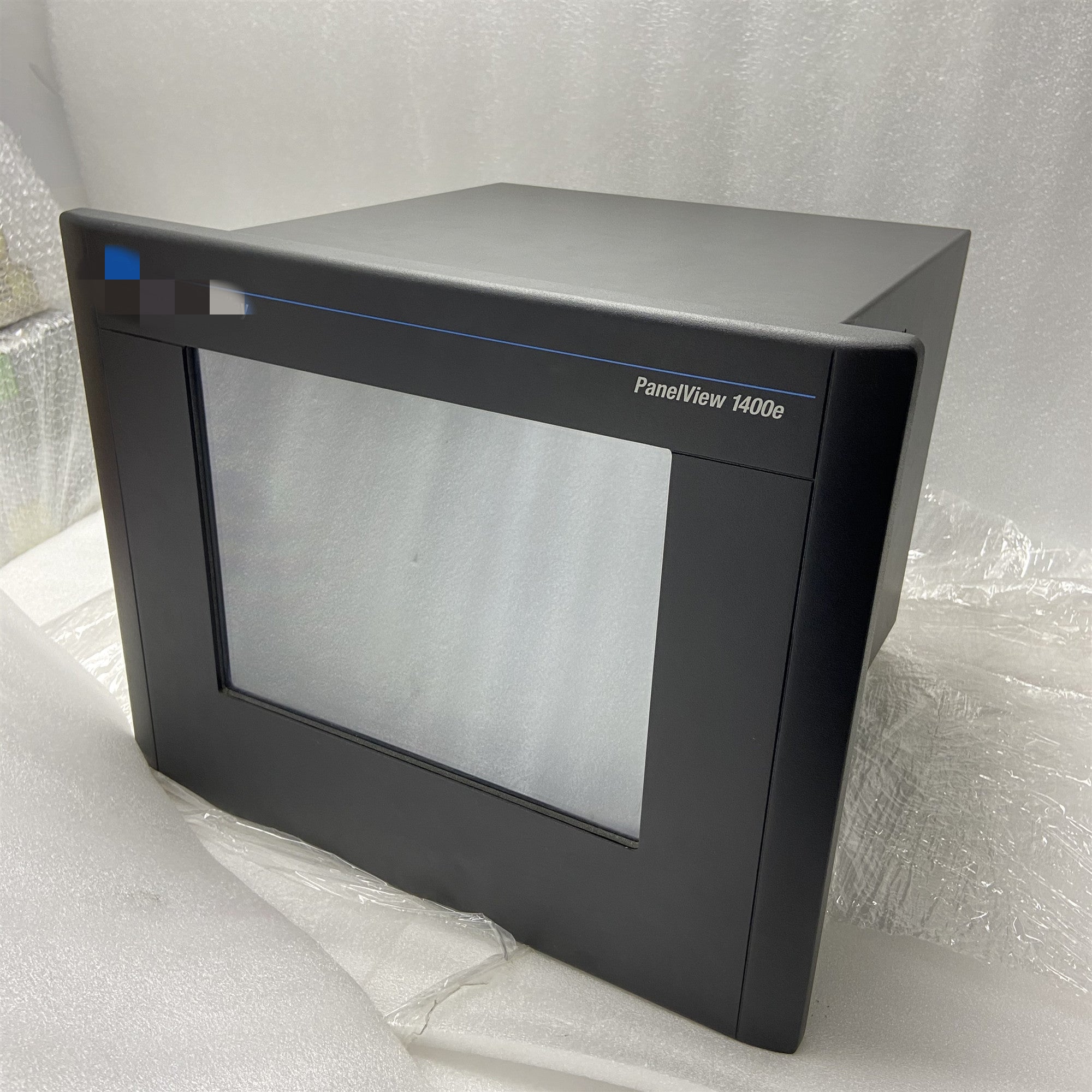 1PCS  USED 2711E-T14C15 #OYF009