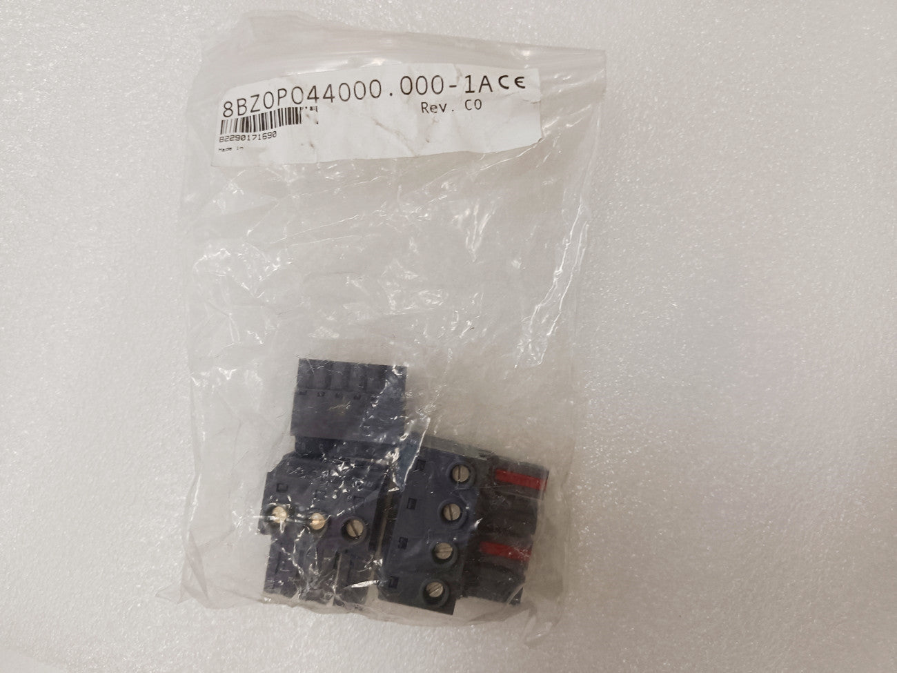 1 PCS new 8BZ0P044000.000-1A #OYF005