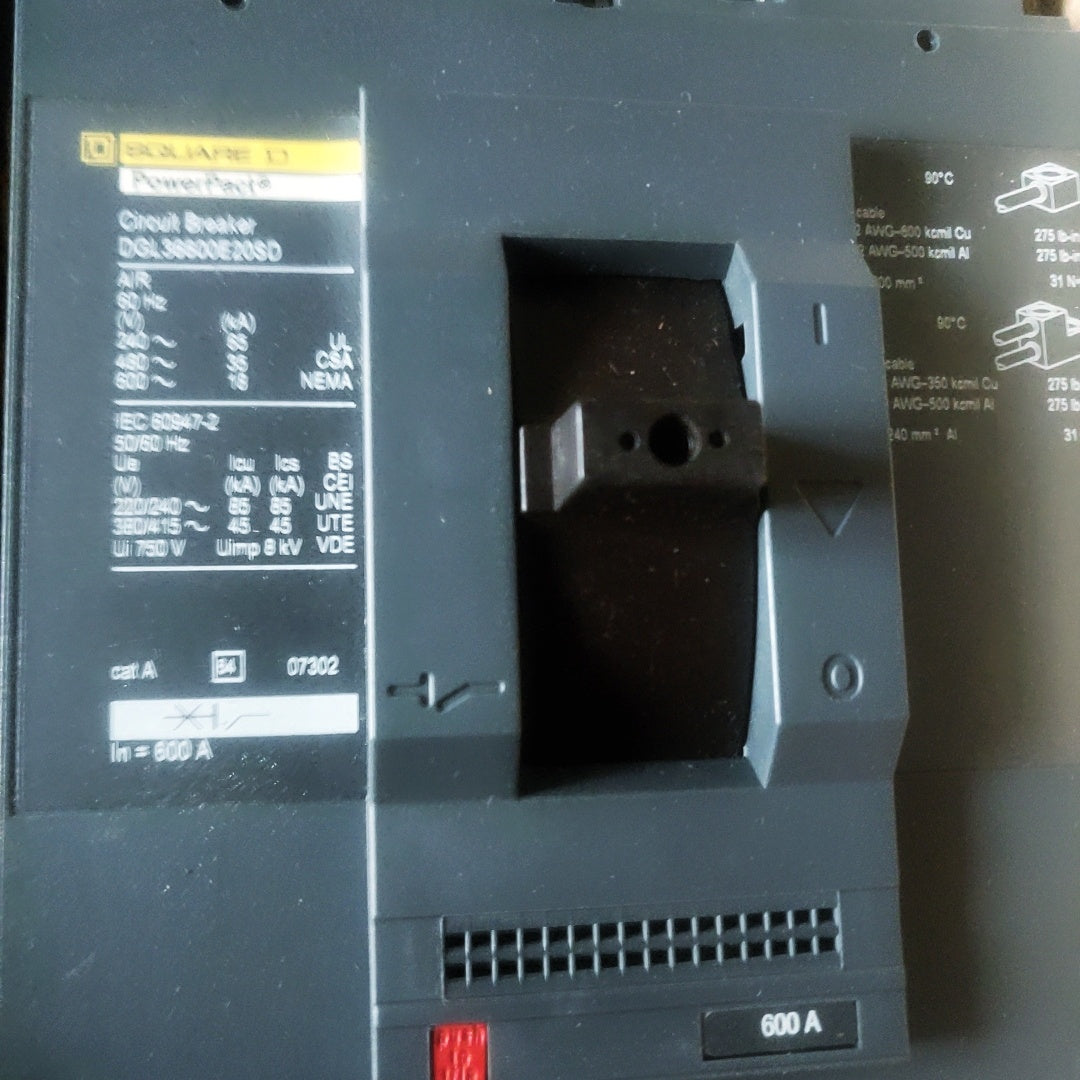 1PCS DGL36600E20SD 3P 600A #OYF006