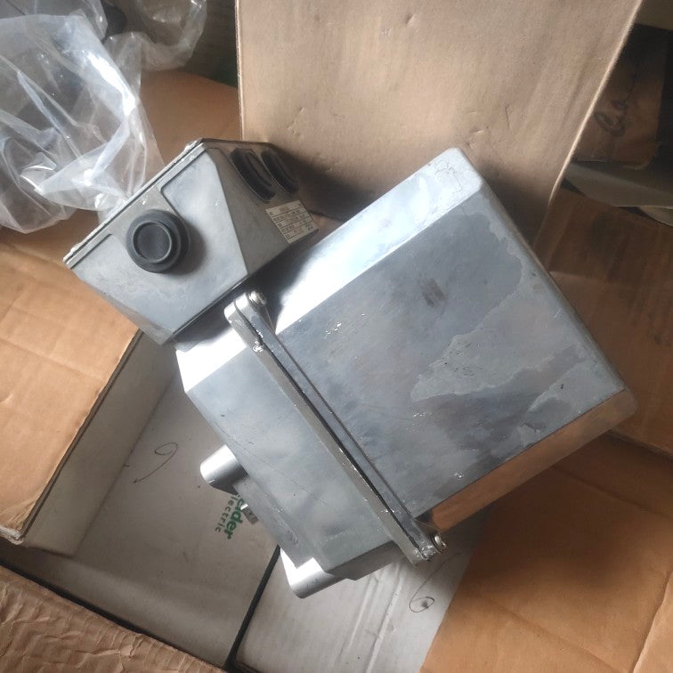 1PCS MRM6-3/CA-X 100-120VAC #OYF006