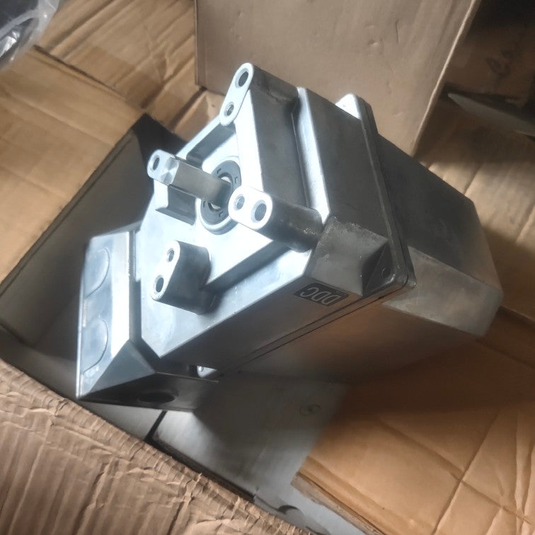 1PCS MRM7-24AO-K3UL 100-120VAC #OYF006
