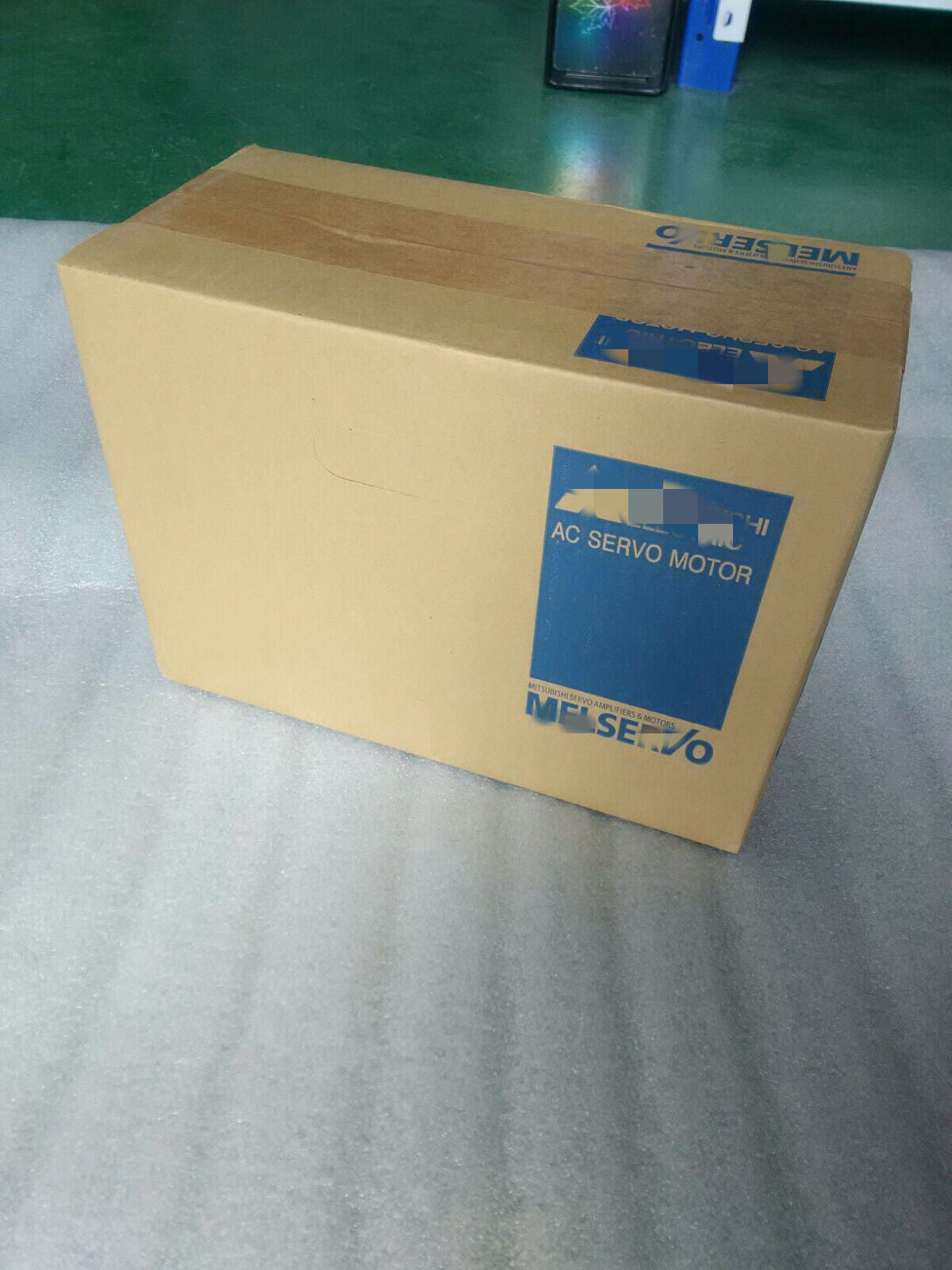 NEW MR-J2S-100A4 MRJ2S100A4 #OYF006